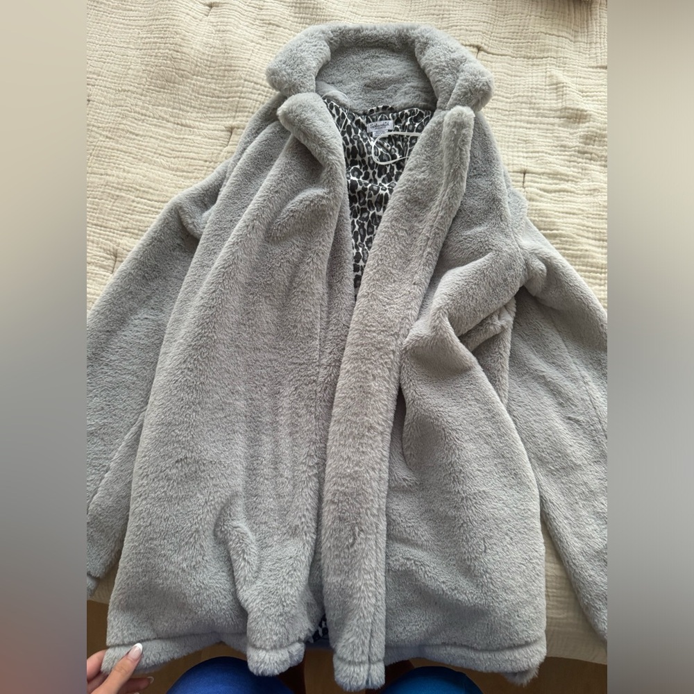 Splendid furry jacket size XS Grey
